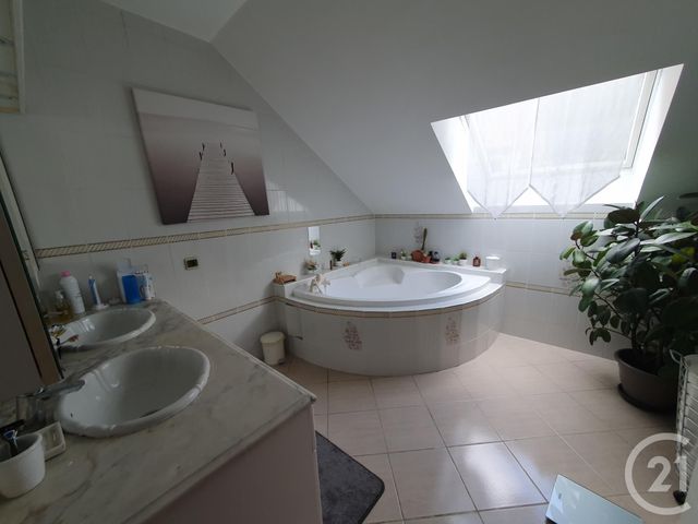 Afficher la photo en grand maison à vendre - 7 pièces - 162.0 m2 - MAISONS LAFFITTE - 78 - ILE-DE-FRANCE - Century 21 Laffitte Immobilier