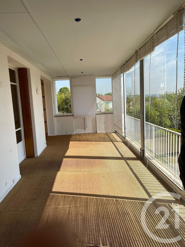 maison à vendre - 7 pièces - 191.56 m2 - LE MESNIL LE ROI - 78 - ILE-DE-FRANCE - Century 21 Laffitte Immobilier maison à vendre - 7 pièces - 191.56 m2 - LE MESNIL LE ROI - 78 - ILE-DE-FRANCE - Century 21 Laffitte Immobilier