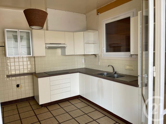 maison à vendre - 7 pièces - 191.56 m2 - LE MESNIL LE ROI - 78 - ILE-DE-FRANCE - Century 21 Laffitte Immobilier maison à vendre - 7 pièces - 191.56 m2 - LE MESNIL LE ROI - 78 - ILE-DE-FRANCE - Century 21 Laffitte Immobilier