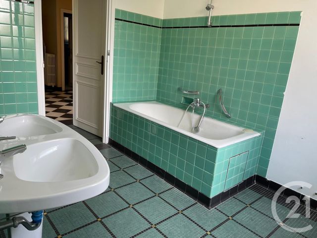 maison à vendre - 7 pièces - 191.56 m2 - LE MESNIL LE ROI - 78 - ILE-DE-FRANCE - Century 21 Laffitte Immobilier maison à vendre - 7 pièces - 191.56 m2 - LE MESNIL LE ROI - 78 - ILE-DE-FRANCE - Century 21 Laffitte Immobilier