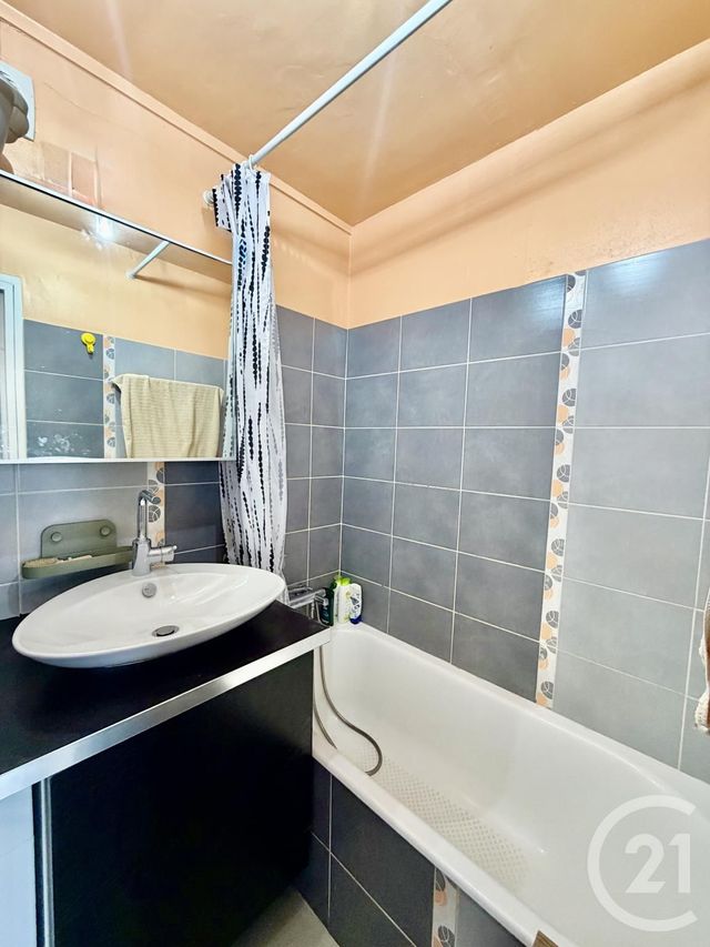 Appartement F3 à vendre - 3 pièces - 53.68 m2 - MAISONS LAFFITTE - 78 - ILE-DE-FRANCE - Century 21 Laffitte Immobilier