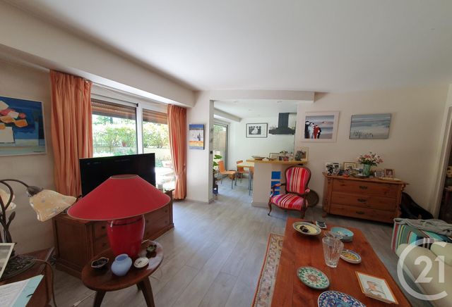 Appartement F3 à vendre - 3 pièces - 66.28 m2 - MAISONS LAFFITTE - 78 - ILE-DE-FRANCE - Century 21 Laffitte Immobilier Appartement F3 à vendre - 3 pièces - 66.28 m2 - MAISONS LAFFITTE - 78 - ILE-DE-FRANCE - Century 21 Laffitte Immobilier