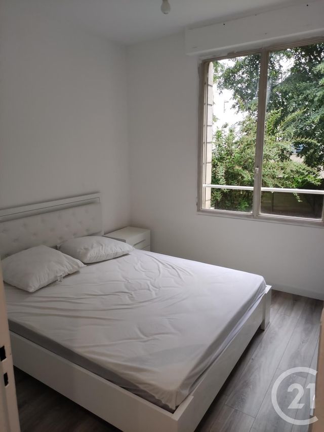 Afficher la photo en grand Appartement F4 à louer - 4 pièces - 72.2 m2 - MAISONS LAFFITTE - 78 - ILE-DE-FRANCE - Century 21 Laffitte Immobilier