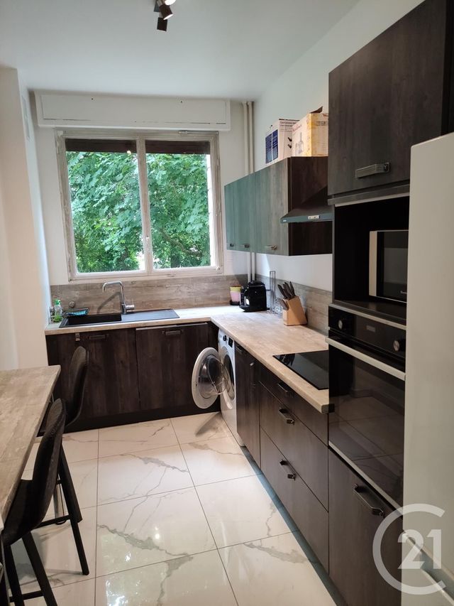 Afficher la photo en grand Appartement F4 à louer - 4 pièces - 72.2 m2 - MAISONS LAFFITTE - 78 - ILE-DE-FRANCE - Century 21 Laffitte Immobilier
