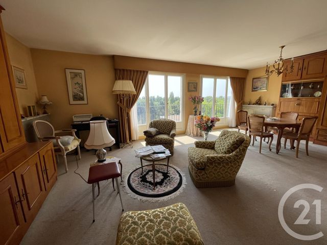 Afficher la photo en grand Appartement F3 à vendre - 3 pièces - 69.11 m2 - MAISONS LAFFITTE - 78 - ILE-DE-FRANCE - Century 21 Laffitte Immobilier