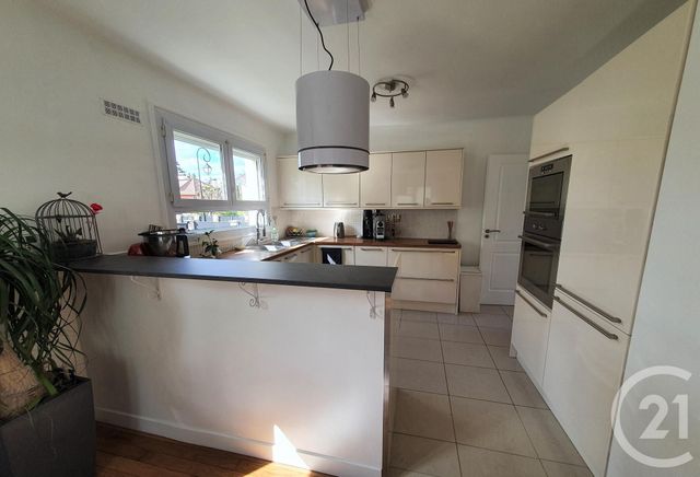 maison à vendre - 8 pièces - 156.0 m2 - LE MESNIL LE ROI - 78 - ILE-DE-FRANCE - Century 21 Laffitte Immobilier maison à vendre - 8 pièces - 156.0 m2 - LE MESNIL LE ROI - 78 - ILE-DE-FRANCE - Century 21 Laffitte Immobilier