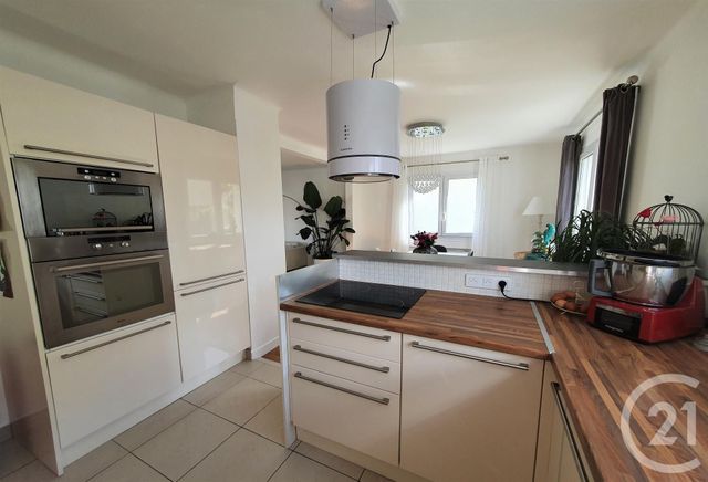 maison à vendre - 8 pièces - 156.0 m2 - LE MESNIL LE ROI - 78 - ILE-DE-FRANCE - Century 21 Laffitte Immobilier maison à vendre - 8 pièces - 156.0 m2 - LE MESNIL LE ROI - 78 - ILE-DE-FRANCE - Century 21 Laffitte Immobilier