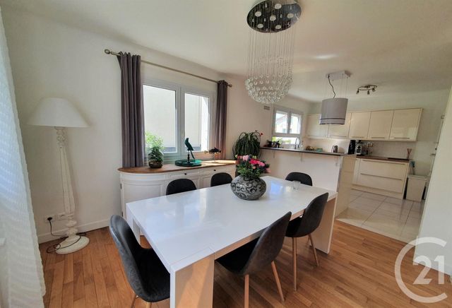 maison à vendre - 8 pièces - 156.0 m2 - LE MESNIL LE ROI - 78 - ILE-DE-FRANCE - Century 21 Laffitte Immobilier maison à vendre - 8 pièces - 156.0 m2 - LE MESNIL LE ROI - 78 - ILE-DE-FRANCE - Century 21 Laffitte Immobilier