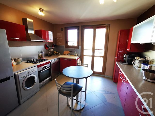 Appartement F4 à vendre - 4 pièces - 78.16 m2 - MAISONS LAFFITTE - 78 - ILE-DE-FRANCE - Century 21 Laffitte Immobilier Appartement F4 à vendre - 4 pièces - 78.16 m2 - MAISONS LAFFITTE - 78 - ILE-DE-FRANCE - Century 21 Laffitte Immobilier
