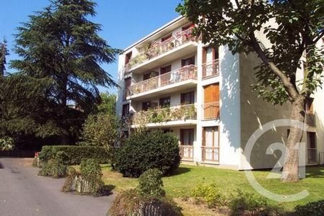 Appartement F4 à vendre - 4 pièces - 78.16 m2 - MAISONS LAFFITTE - 78 - ILE-DE-FRANCE - Century 21 Laffitte Immobilier Appartement F4 à vendre - 4 pièces - 78.16 m2 - MAISONS LAFFITTE - 78 - ILE-DE-FRANCE - Century 21 Laffitte Immobilier