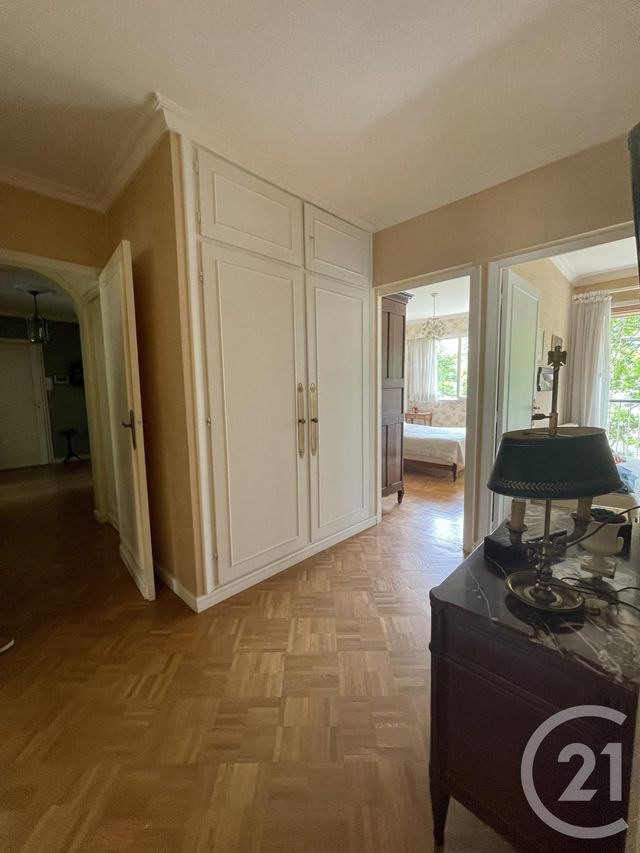 Appartement F5 à vendre - 5 pièces - 120.49 m2 - MAISONS LAFFITTE - 78 - ILE-DE-FRANCE - Century 21 Laffitte Immobilier Appartement F5 à vendre - 5 pièces - 120.49 m2 - MAISONS LAFFITTE - 78 - ILE-DE-FRANCE - Century 21 Laffitte Immobilier
