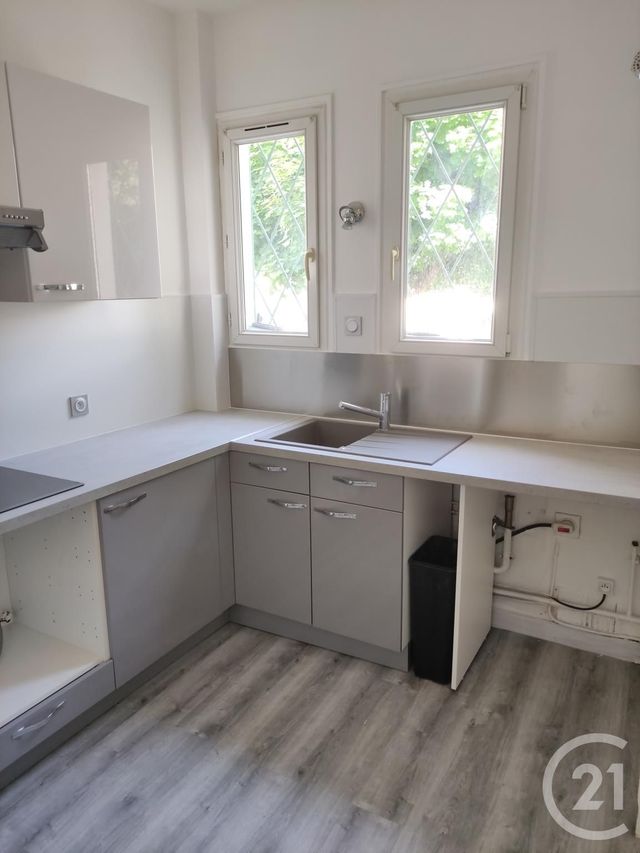 Appartement F2 à louer - 58 pièces - 56.72 m2 - MAISONS LAFFITTE - 78 - ILE-DE-FRANCE - Century 21 Laffitte Immobilier Appartement F2 à louer - 58 pièces - 56.72 m2 - MAISONS LAFFITTE - 78 - ILE-DE-FRANCE - Century 21 Laffitte Immobilier