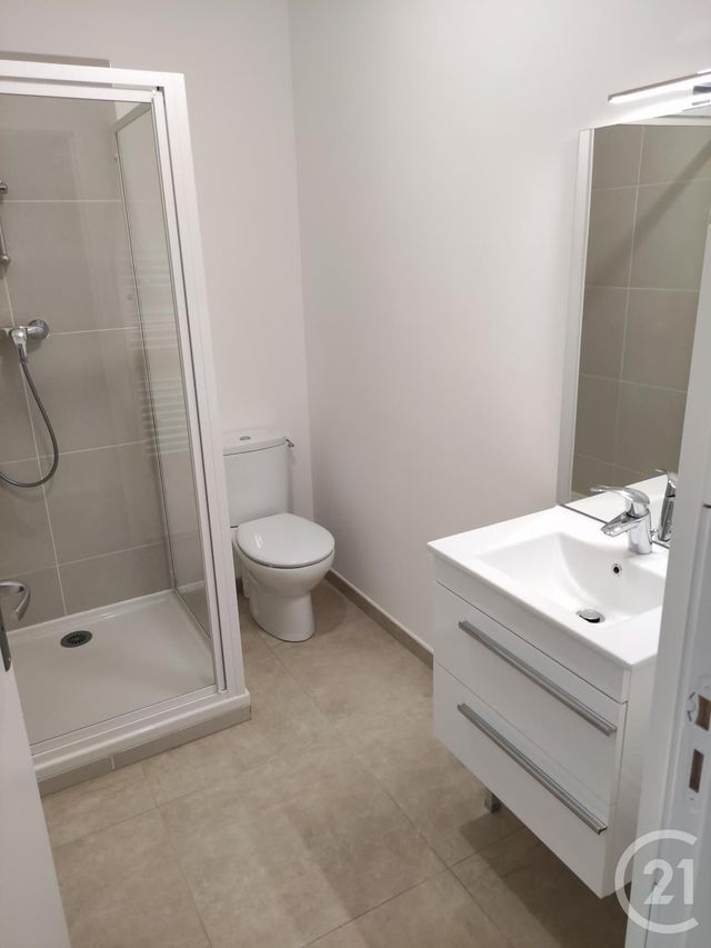 Appartement Souplex à louer - 2 pièces - 26.15 m2 - MAISONS LAFFITTE - 78 - ILE-DE-FRANCE - Century 21 Laffitte Immobilier Appartement Souplex à louer - 2 pièces - 26.15 m2 - MAISONS LAFFITTE - 78 - ILE-DE-FRANCE - Century 21 Laffitte Immobilier