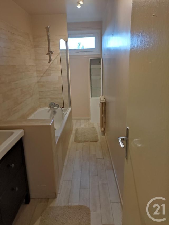 Appartement F4 à louer - 3 pièces - 58.0 m2 - MAISONS LAFFITTE - 78 - ILE-DE-FRANCE - Century 21 Laffitte Immobilier Appartement F4 à louer - 3 pièces - 58.0 m2 - MAISONS LAFFITTE - 78 - ILE-DE-FRANCE - Century 21 Laffitte Immobilier