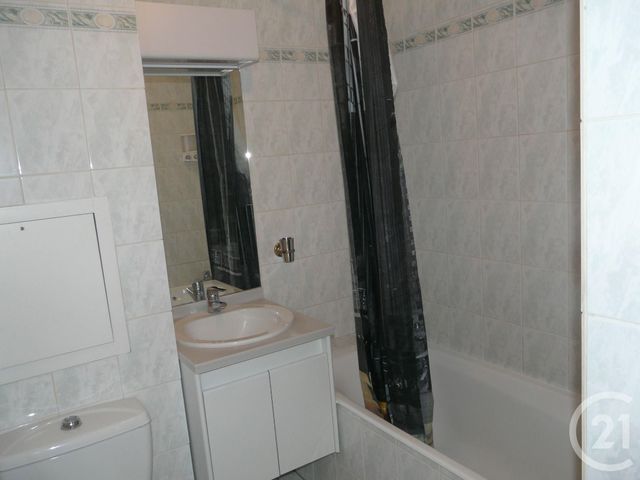 Afficher la photo en grand Studio à louer - 1 pièce - 25.0 m2 - MAISONS LAFFITTE - 78 - ILE-DE-FRANCE - Century 21 Laffitte Immobilier
