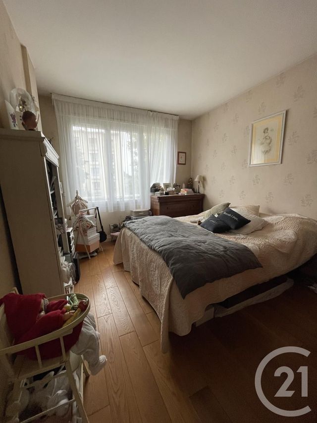 Afficher la photo en grand Appartement F5 à vendre - 5 pièces - 90.35 m2 - MAISONS LAFFITTE - 78 - ILE-DE-FRANCE - Century 21 Laffitte Immobilier