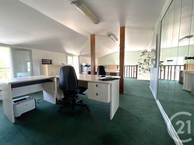 Appartement F3 à vendre - 3 pièces - 54.42 m2 - LE MESNIL LE ROI - 78 - ILE-DE-FRANCE - Century 21 Laffitte Immobilier