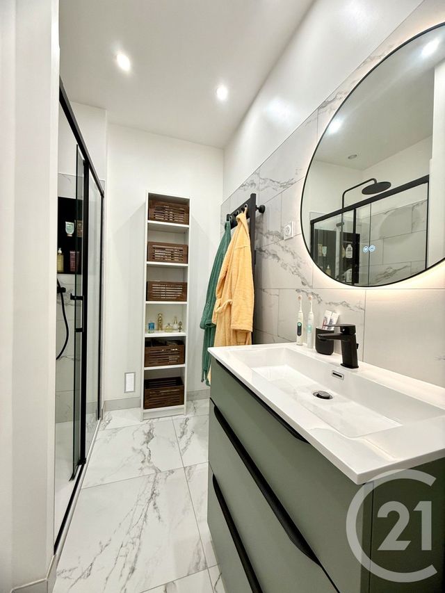 Afficher la photo en grand Appartement F5 à vendre - 5 pièces - 122.83 m2 - LE MESNIL LE ROI - 78 - ILE-DE-FRANCE - Century 21 Laffitte Immobilier