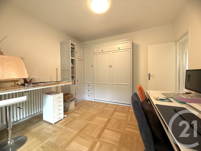 Afficher la photo en grand Appartement F5 à vendre - 5 pièces - 122.83 m2 - LE MESNIL LE ROI - 78 - ILE-DE-FRANCE - Century 21 Laffitte Immobilier