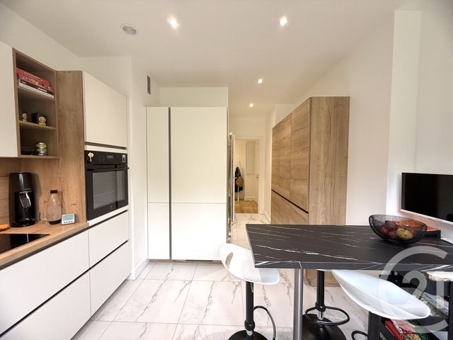 Afficher la photo en grand Appartement F5 à vendre - 5 pièces - 122.83 m2 - LE MESNIL LE ROI - 78 - ILE-DE-FRANCE - Century 21 Laffitte Immobilier