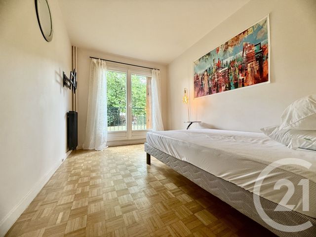 Afficher la photo en grand Appartement F5 à vendre - 5 pièces - 96.65 m2 - MAISONS LAFFITTE - 78 - ILE-DE-FRANCE - Century 21 Laffitte Immobilier