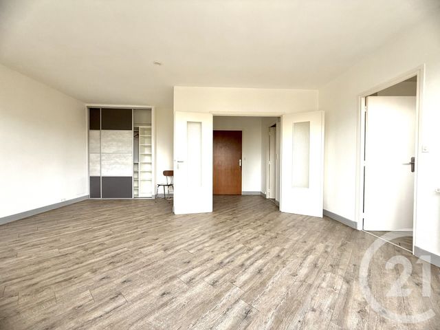 Afficher la photo en grand Appartement F1 à vendre - 1 pièce - 39.96 m2 - MAISONS LAFFITTE - 78 - ILE-DE-FRANCE - Century 21 Laffitte Immobilier