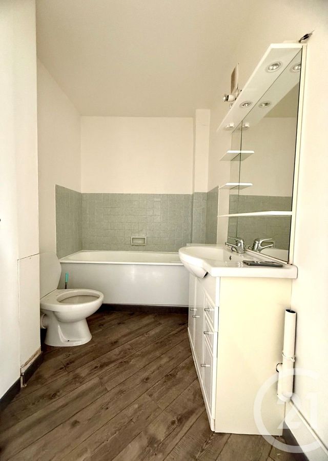 Afficher la photo en grand Appartement F1 à vendre - 1 pièce - 39.96 m2 - MAISONS LAFFITTE - 78 - ILE-DE-FRANCE - Century 21 Laffitte Immobilier