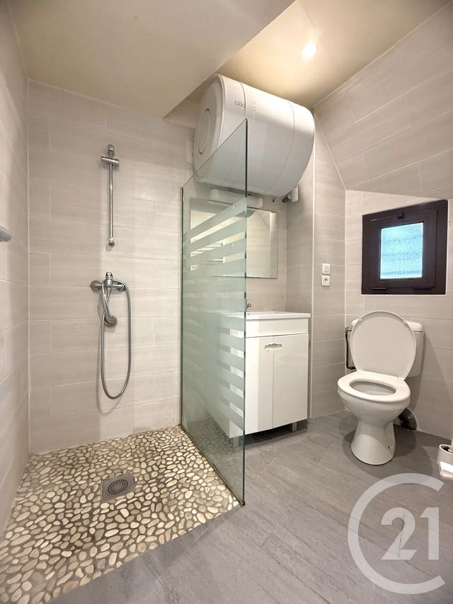 Appartement F2 à vendre - 2 pièces - 28.48 m2 - LE MESNIL LE ROI - 78 - ILE-DE-FRANCE - Century 21 Laffitte Immobilier