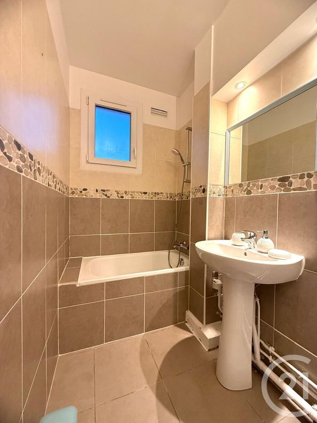 Appartement F3 à vendre - 3 pièces - 57.94 m2 - MAISONS LAFFITTE - 78 - ILE-DE-FRANCE - Century 21 Laffitte Immobilier