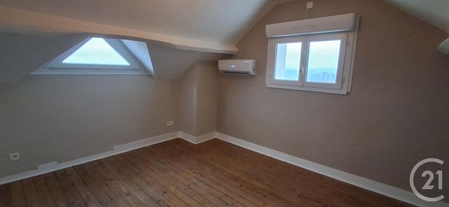 Appartement F5 à louer - 5 pièces - 135.33 m2 - LE MESNIL LE ROI - 78 - ILE-DE-FRANCE - Century 21 Laffitte Immobilier