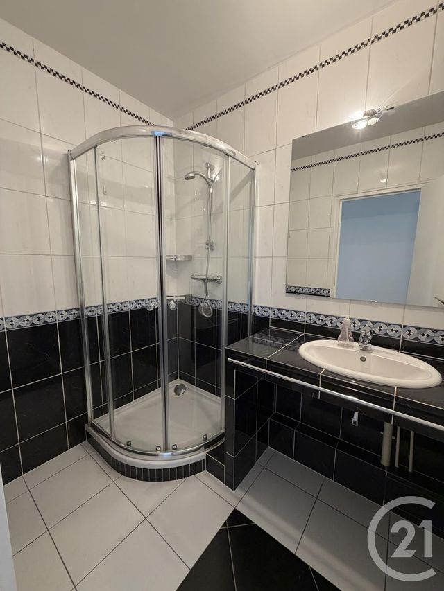 Appartement F5 à vendre - 5 pièces - 119.34 m2 - MAISONS LAFFITTE - 78 - ILE-DE-FRANCE - Century 21 Laffitte Immobilier