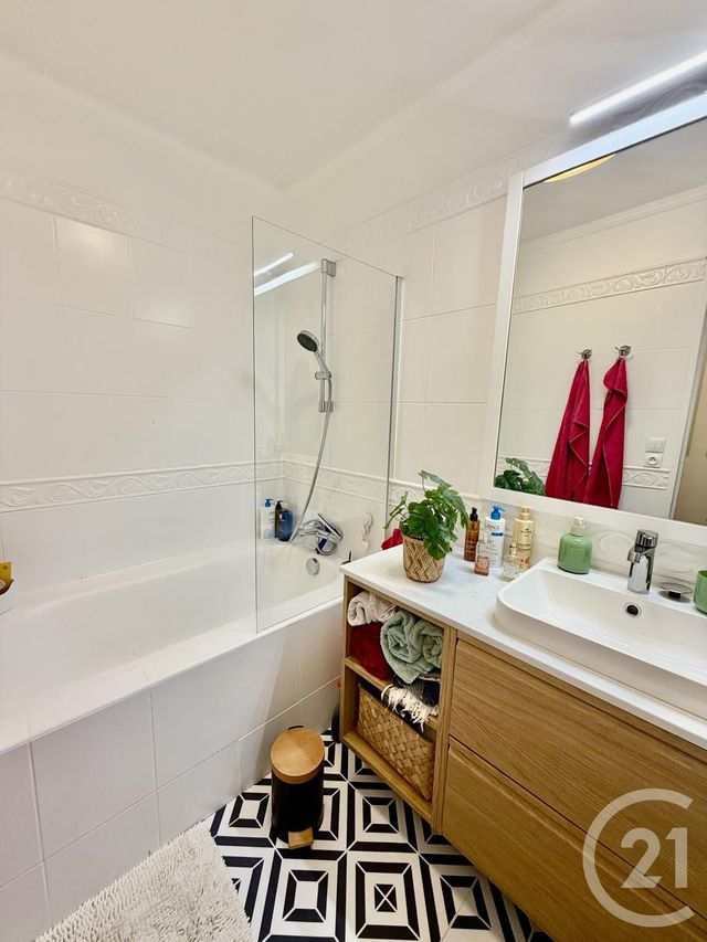 Appartement T3 à vendre - 3 pièces - 79.27 m2 - MAISONS LAFFITTE - 78 - ILE-DE-FRANCE - Century 21 Laffitte Immobilier