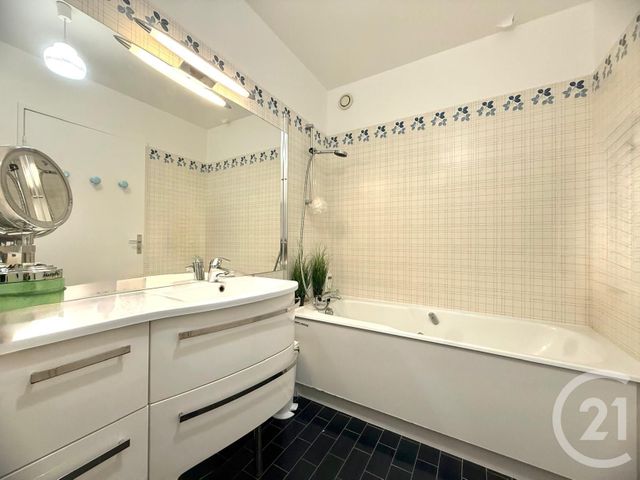 Appartement T3 à vendre - 3 pièces - 63.62 m2 - MAISONS LAFFITTE - 78 - ILE-DE-FRANCE - Century 21 Laffitte Immobilier