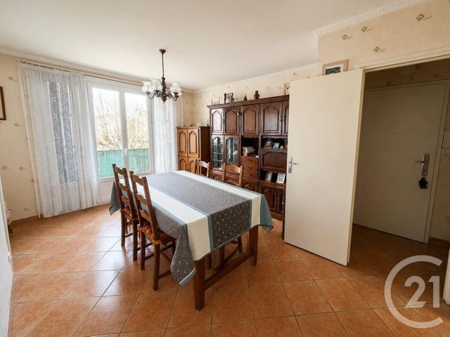 Appartement F4 à vendre - 4 pièces - 69.59 m2 - LE MESNIL LE ROI - 78 - ILE-DE-FRANCE - Century 21 Laffitte Immobilier