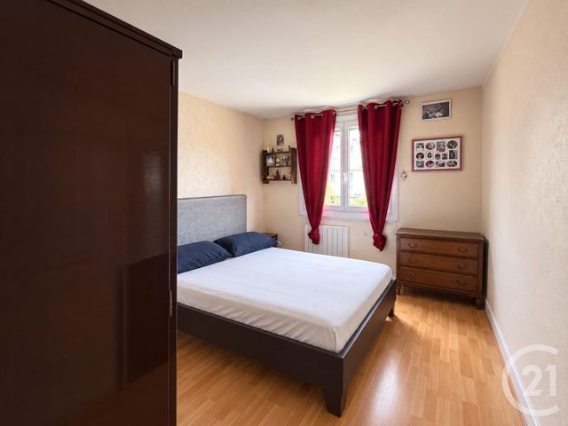 Appartement F4 à vendre - 4 pièces - 69.59 m2 - LE MESNIL LE ROI - 78 - ILE-DE-FRANCE - Century 21 Laffitte Immobilier